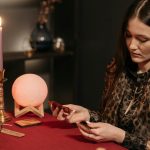 Ontdek de kracht van spirituele lezingen en communicatie met overleden dierbaren via een medium
